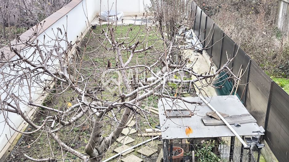 KAMSAS (Cod01) Casa eleganta P+1 curte mare, mobilata complet! - Poză 26