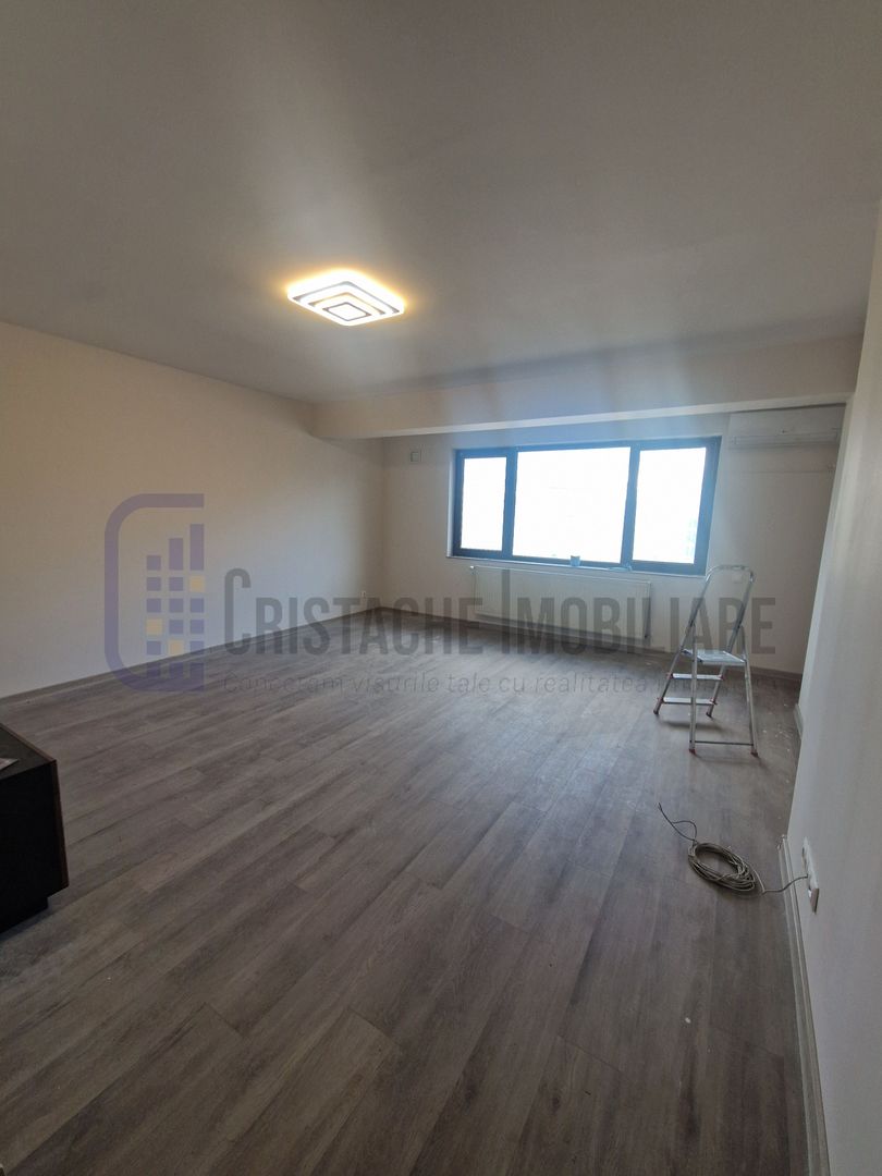 Titan_Apartament 2 camere_70 mp._nemobilat_pretabil birou - Poză 2