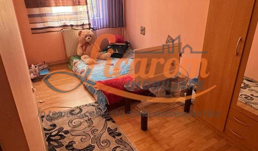 Apartament 3 camere decomandat Calea Bucuresti etaj 1/4 - Poză 5