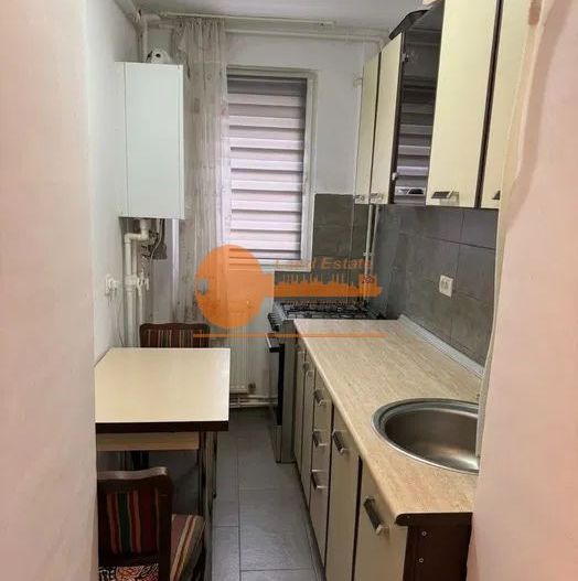 )Apartamnet cu 2 camere 5 minute de Metrou Lujerului( Centrala Proprie) - Poză 2