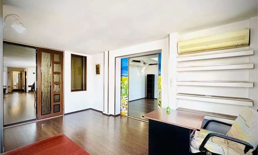 Apartament luxos spatios, centru,pet friendly, echipat + loc parcare - Poză 4