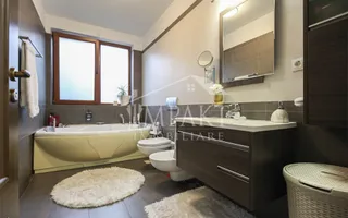 Apartament de Lux , în bloc tip vilă, zona Eugen Ionesco ! - Poză 11
