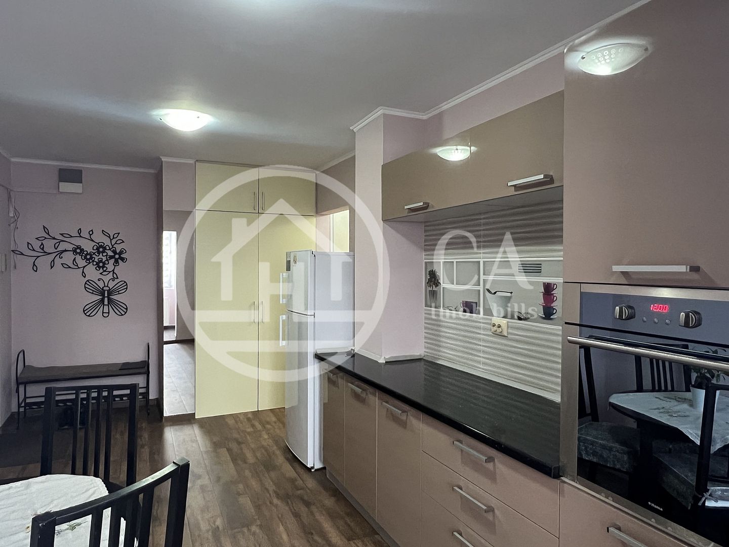 Apartament cu 3 camere de inchiriat in zona Decebal, Oradea. - Poză 6