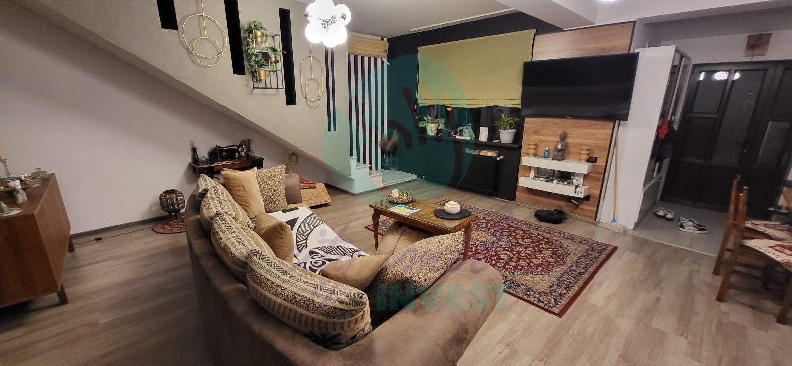 Casa cu teren 329 mp - Poză 2