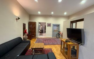 Apartament spatios cu 2 camere decomandat in centrul orasului - Poză 2
