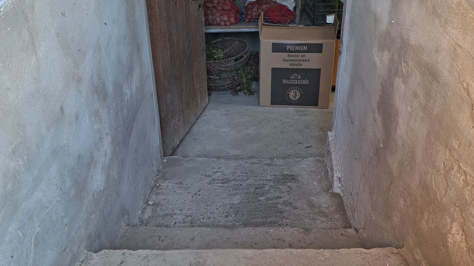 Două case de vanzare cu teren 1553 mp Reci - Poză 15