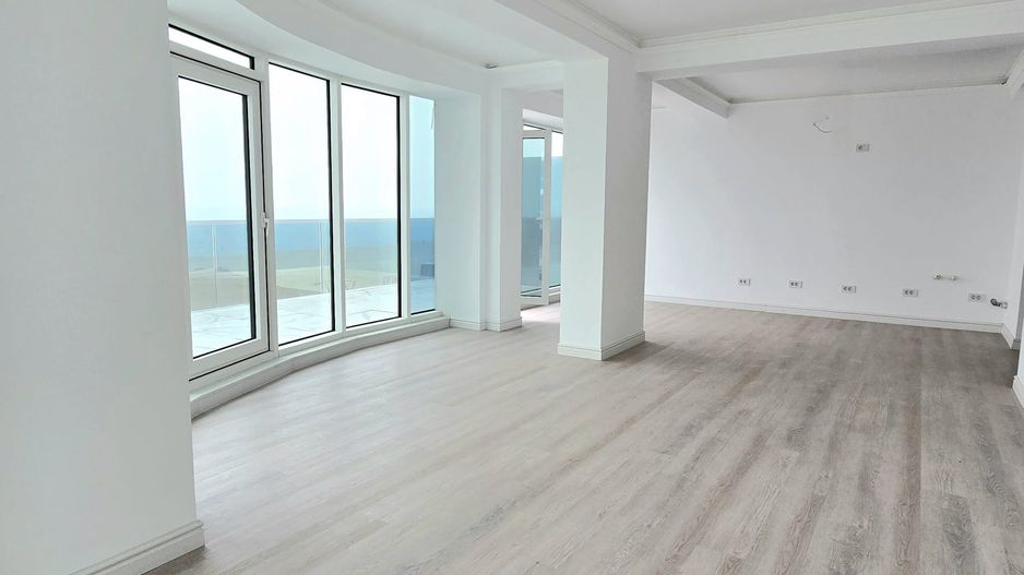 3 Camere Lux, Vedere Directă la Mare, White Titanic, Mamaia Nord, in Rate - Poză 7