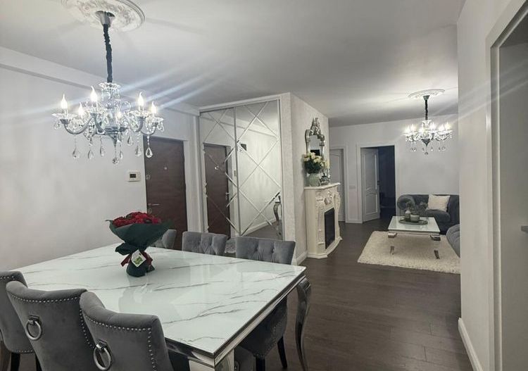 Apartament 3 camere decomandate, 2 bai,balcon, etaj intermediar, garaj - Poză 2
