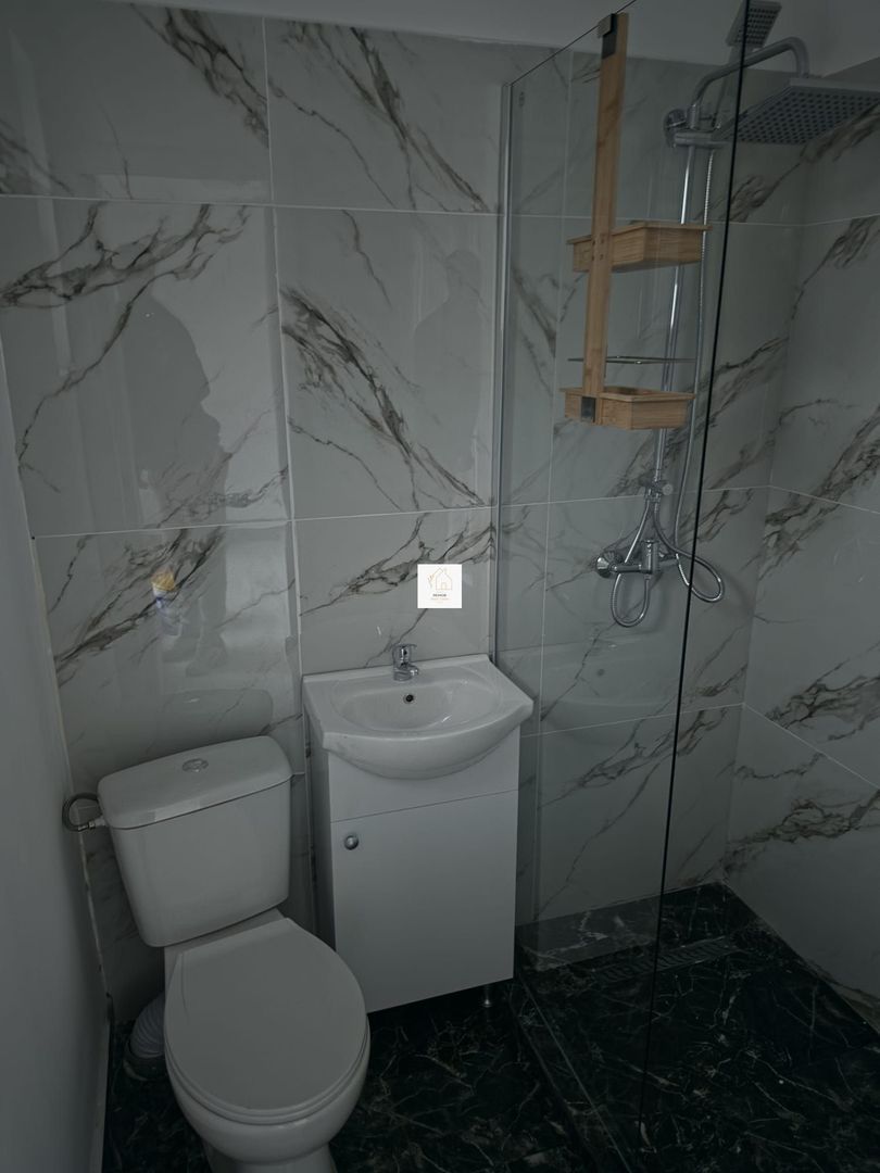 Casa 4 camere Crevedia - Poză 15
