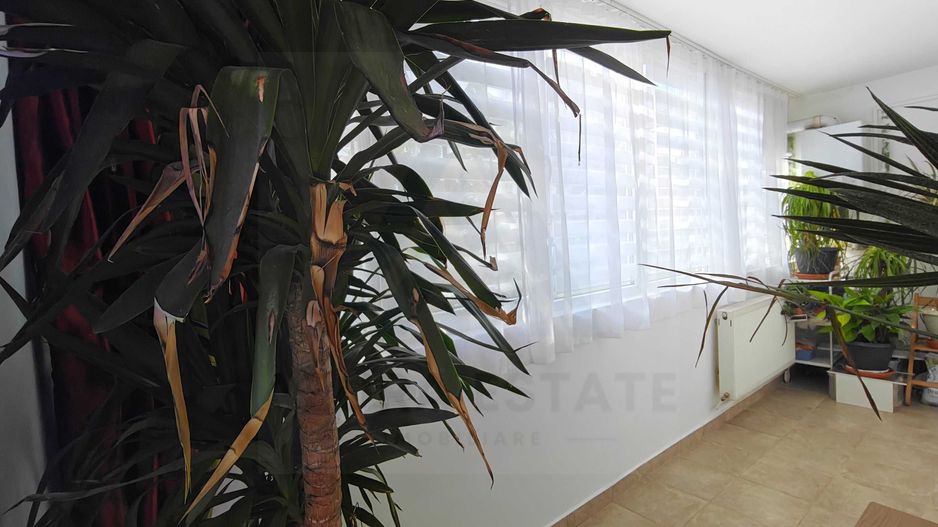 Apartament cu 2 camere bucatarie inchisa si balcon in zona Hipodrom 2 - Poză 3