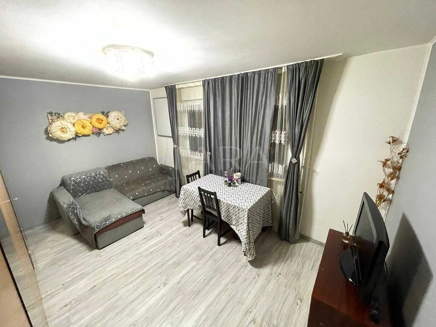 Apartament spațios cu 4 camere – Mănăștur, etaj 1, zonă excelentă - Poză 1
