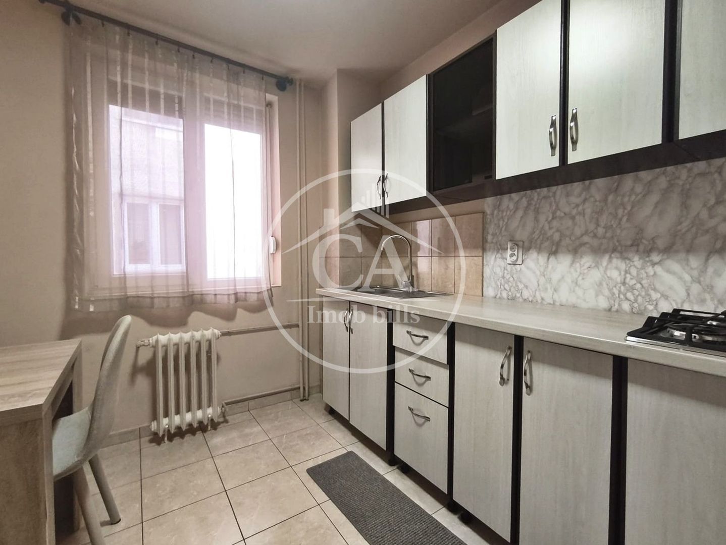 Apartament de vanzare cu 3 camere  in zona Centrala, Oradea - Poză 8