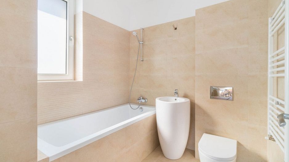 Apartament 3 camere Sisesti - vedere catre lac - Poză 7
