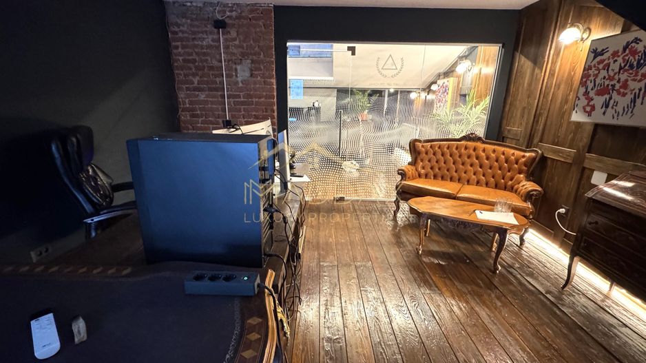 Spatiu de birouri in Vila Interbelica ***104mp utili***// Victoriei - Poză 14