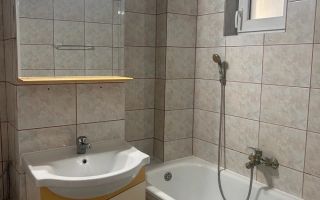 Etaj intemerdiar. Zona Dacia. Cu centrala proprie - Poză 3