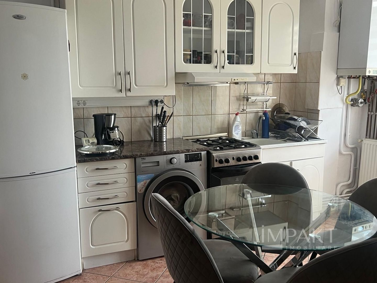 Apartament cu 2 camere, in zona UMF! - Poză 3
