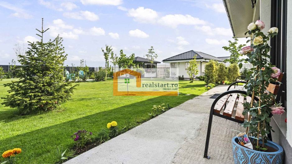 Langa Padure, Vila P+Pod , 1500mp teren,  terasa 40mp,  complex securizat - Poză 34