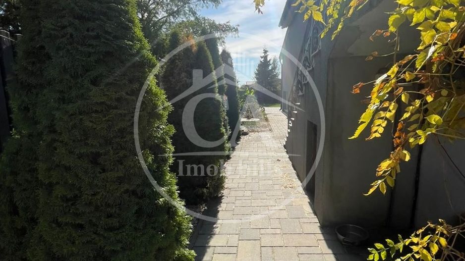 Casa de vanzare cu 10 camere in Santandrei, Bihor - Poză 15
