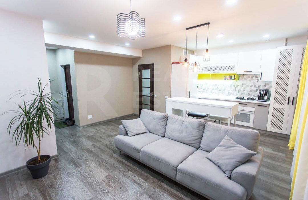 Chirie, apartament, 2 camere, str. Vasile Lupu, sectorul Buiucani - Poză 1