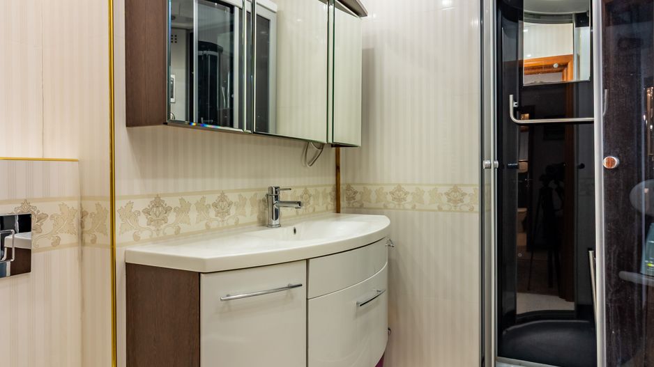 Apartament spatios 3 camere,  P-ta Unirii/ Sf Vineri - Poză 9