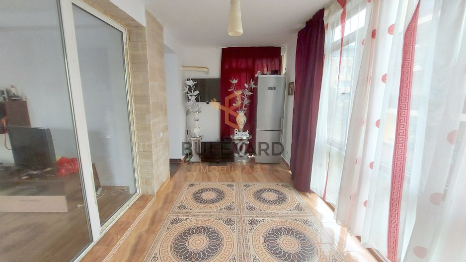Apartament cu 2 camere+terasa 18 mp+balcon 16 mp! - Poză 9
