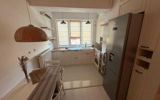 Apartament mobilat de închiriat pentru studenți UMF, 3 camere, Iași, zona Palas - Poză 2