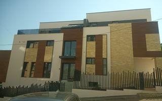 Vând casă tip duplex, spațiu comercial și garaj - Poză 1