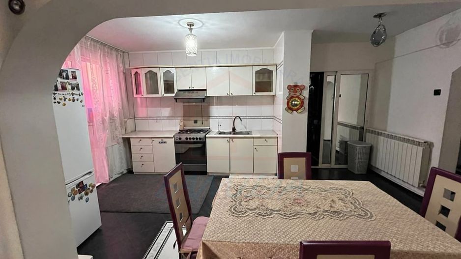 Apartament cu 3 camere de vânzare sau schimb – Micro 18 | 85.000 € - Poză 1