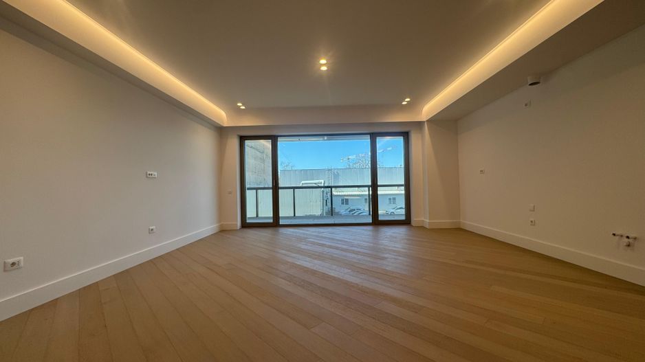 3 CAMERE || CORTINA 126 || EROUIANCU NICOLAE - Poză 2