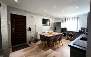 Apartament 2 camere, decomandat, finisat modern - Poză 3