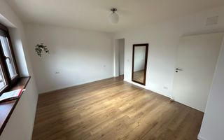 Casa deosebita intr-un cartier privat cu bariera - Poză 38