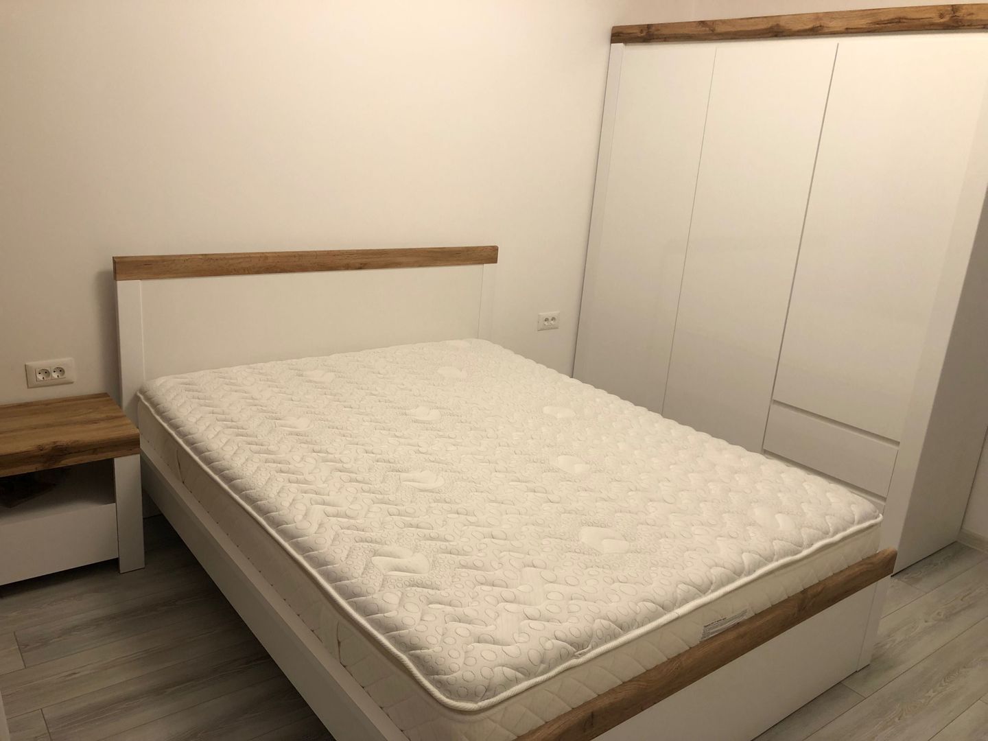Apartament 2 camere Plaza Residence |Decomandat| Parcare inclusa - Poză 2
