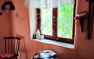 Casa de vanzare cu 4 camere si teren de 1520 in satul Batar, Bihor - Poză 8