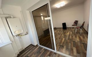 Inchiriem apartament cu 3 camere in centrul orasului, pret 500 euro - Poză 11
