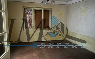 Casa ultracentrală de vânzare in Sebeș - Poză 1