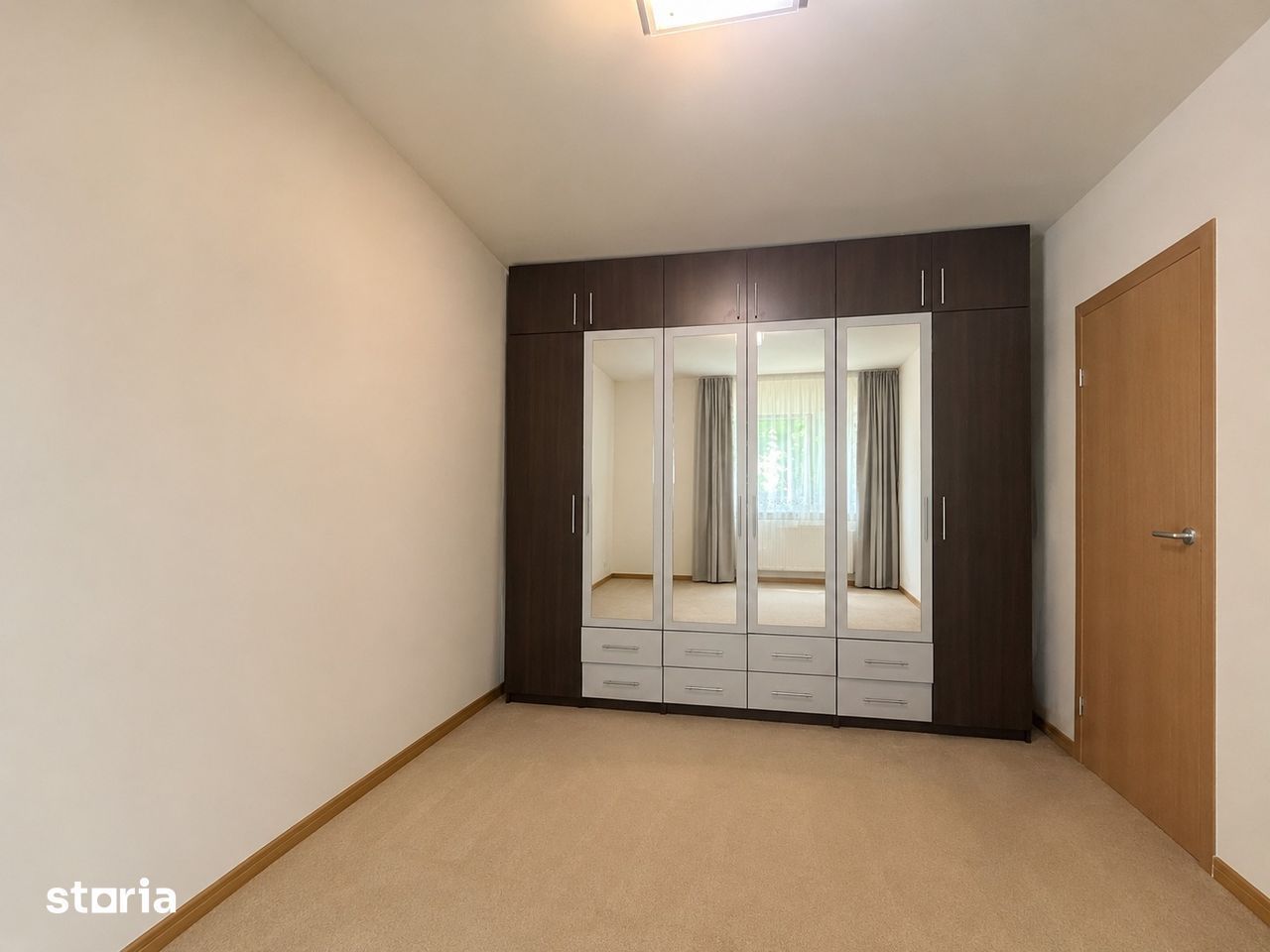 Proprietar vand apartament cu 3 camere, centrala+ baxa, zona Girocului - Poză 12
