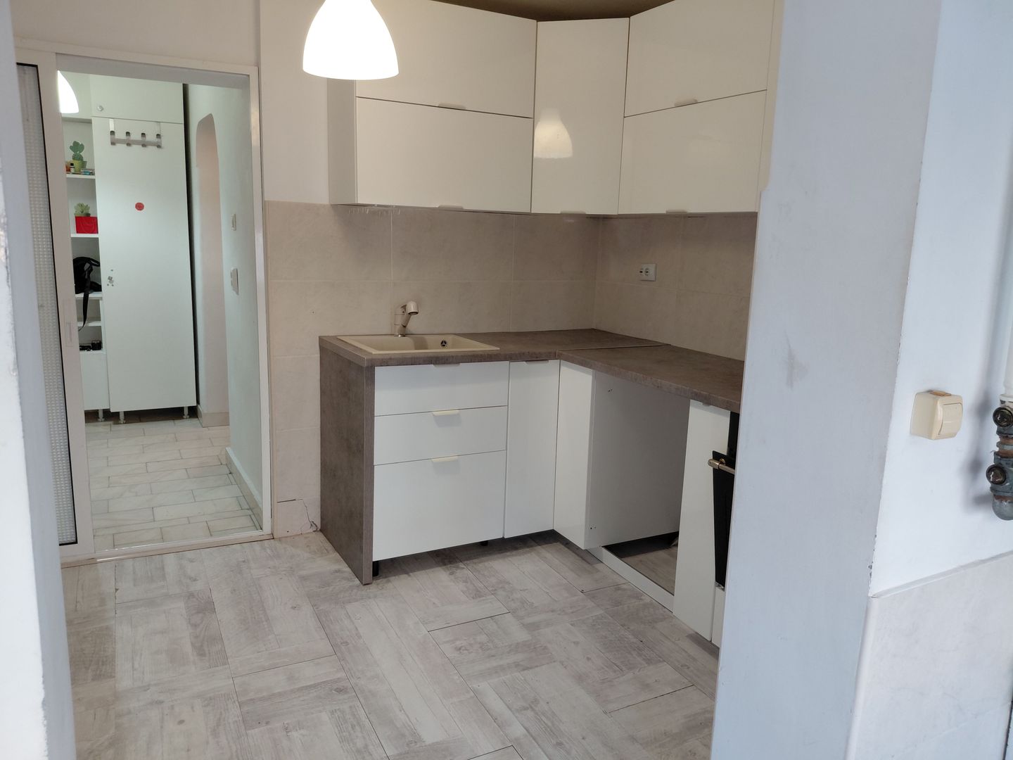 Apartament 3 camere decomandat – Etaj 1/4 – Mazepa 2 - Poză 12