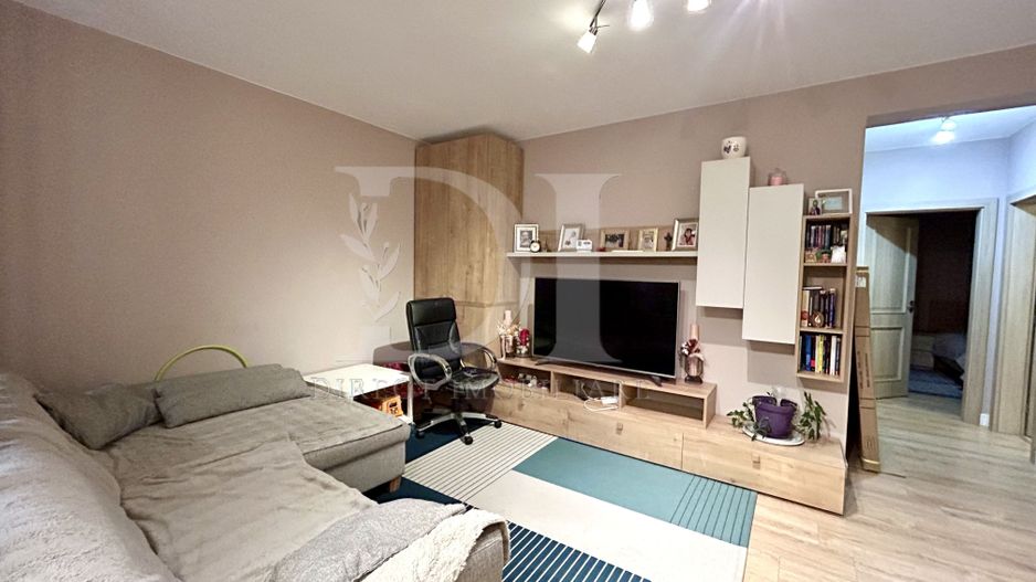 Apartament de vanzare/ Zona Terra / Floresti - Poză 2