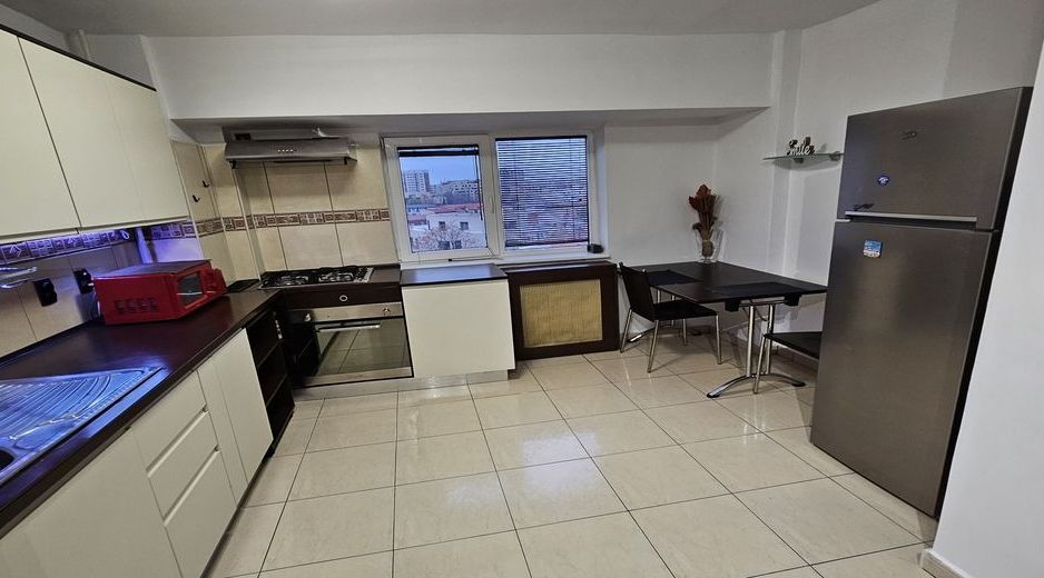 Inchiriere apartament B-dul Unirii stradal - Poză 4