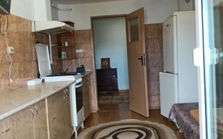 Apartament 2 camere decomandat, etaj 5 mansarda, zona Gradinari - Iasi - Poză 2