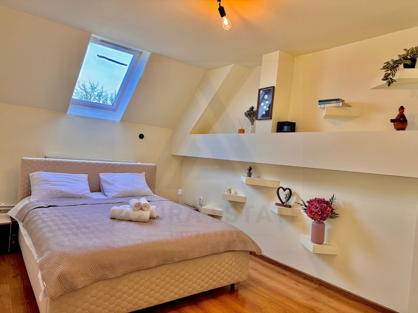 Casa premium 3 camere curte privata 120 mp utili parcare Gusterita - Poză 10