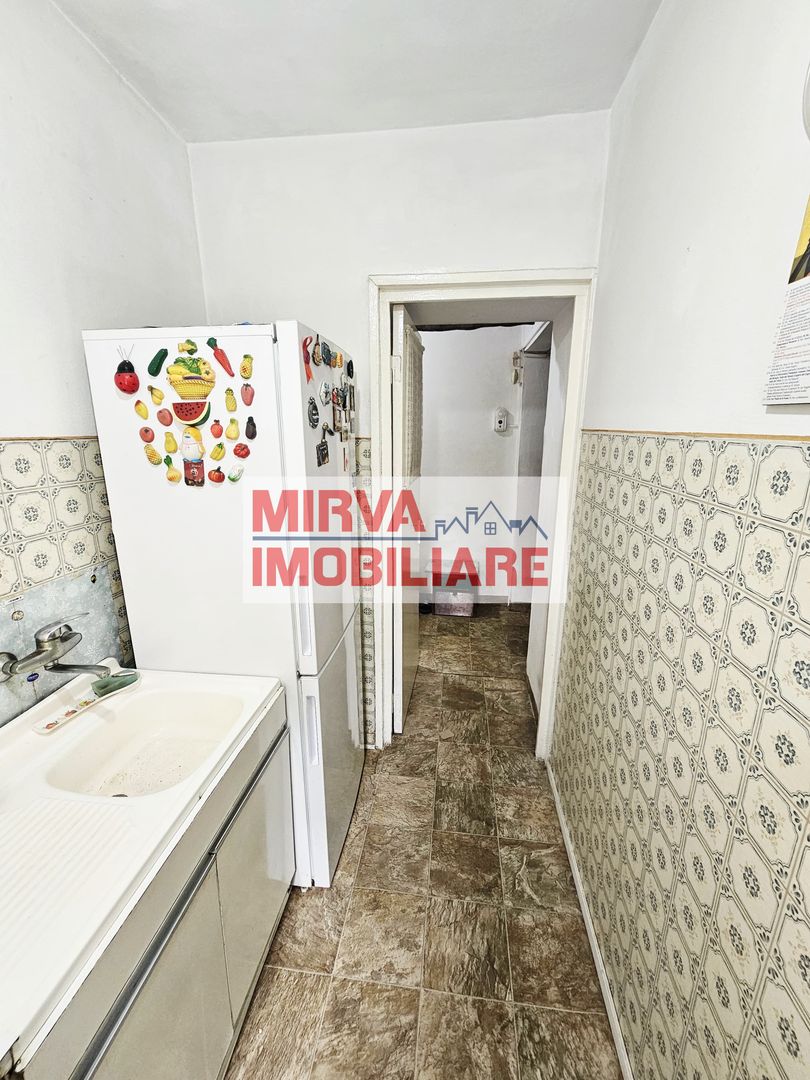 De vânzare apartament 2 camere, zona Malu Roșu, Ploiești - Poză 12