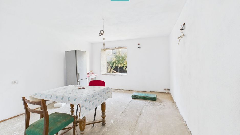 Casă cu 3 camere în Galșa, Arad, teren 1197 mp - Poză 7