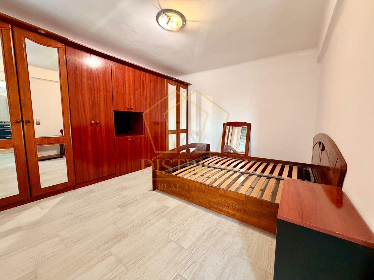 Apartament cu 1 camera | Complexul Studențesc - Poză 2