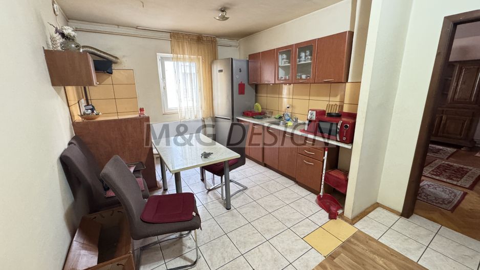 3 camere confort 1, zona Lugojului, etaj 1, CENTRALA PROPRIE - Poză 3