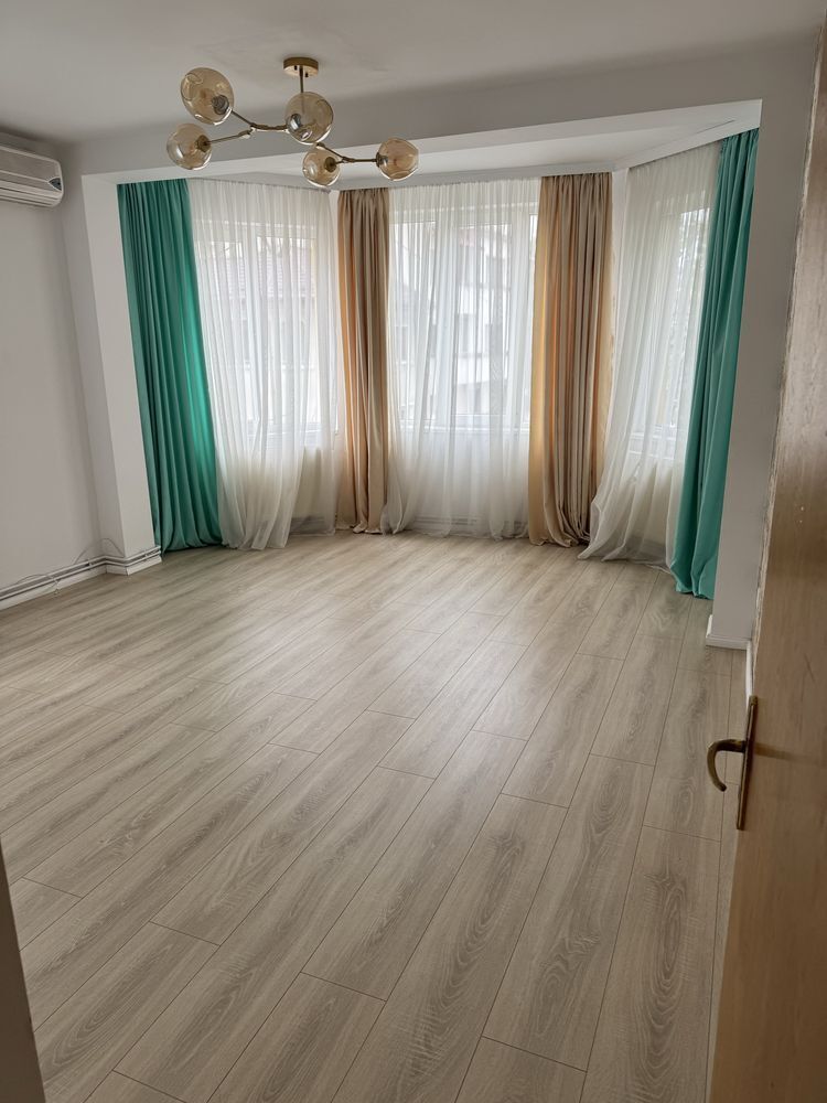 APARTAMENT BIROURI ZONA DOROBANTI - Poză 1