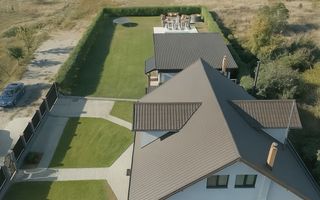 Proprietate Premium cu Două Case și Piscină în Hemeiuș - Poză 3