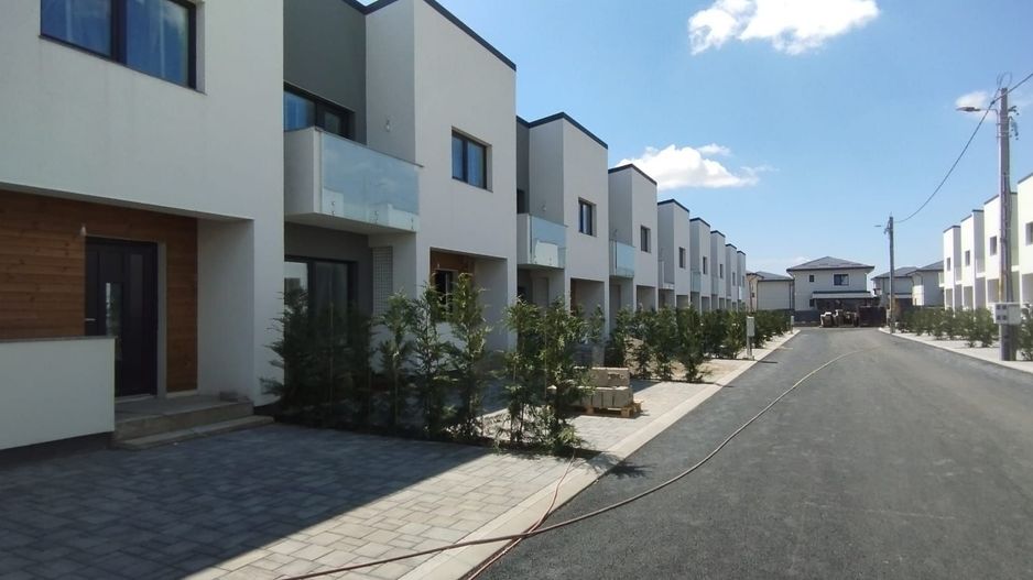 APARTAMENT 4 CAMERE 2 BAI GRADINA PACURARI REDIU - Poză 11