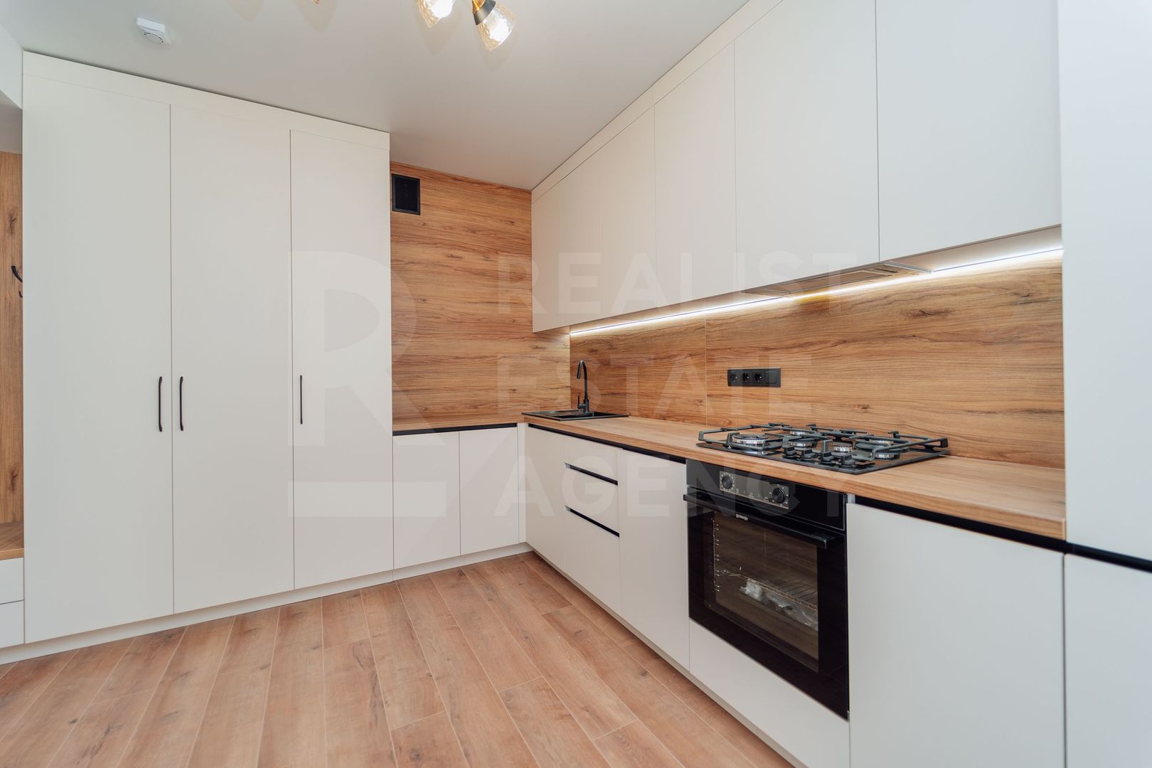 Vânzare, apartament, 2 camere, str. Ghica Vodă, Botanica - Poză 9