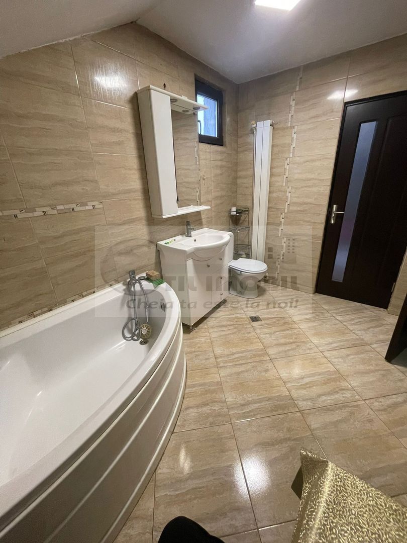 Apartament stil penthouse cu 3 camere de închiriat – Zona Cantemir - Poză 2